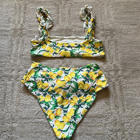 Onia Bikini - Picture 6 of 7